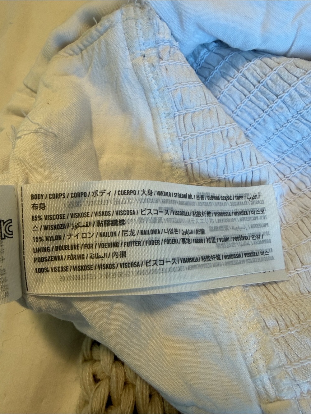 Abercrombie & Fitch Women’s crinkle Spaghetti Strap Crop Top - White and Black - Picture 3 of 5